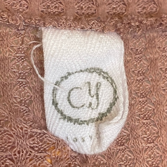 CY Top - Picture 4 of 5